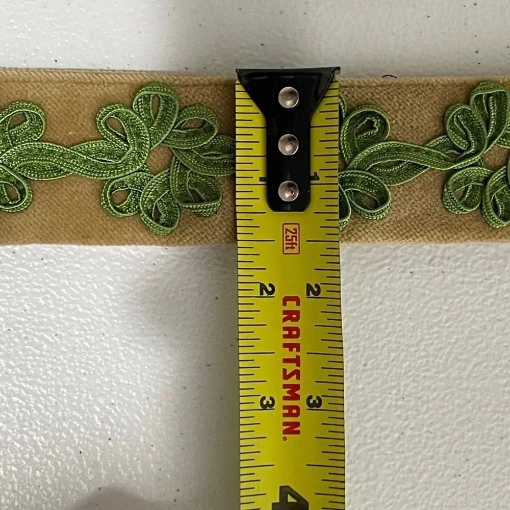 J. McLaughlin Womens Tan Velvet Belt Green Embroidery Tortoise Buckle S Preppy - Picture 7 of 9